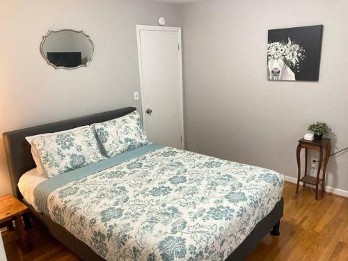 3 Bed 1.5 Bath Central Location, 11 Min To Base