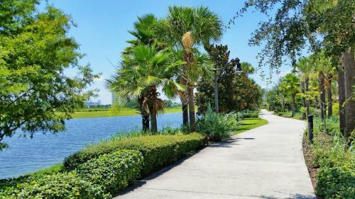 Apartamento Beautiful Lakeview Condo Wprivate Balcony