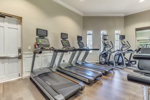Apartamento Deluxe Condo Wlakeview, Minutes From Universal