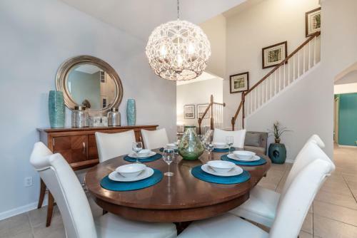 Spacious Home Wprivate Poolspa & Free Waterpark