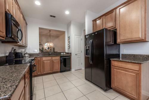 Spacious Home Wprivate Poolspa & Free Waterpark