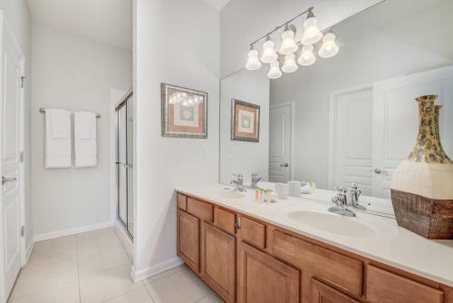 Spacious Home Wprivate Poolspa & Free Waterpark