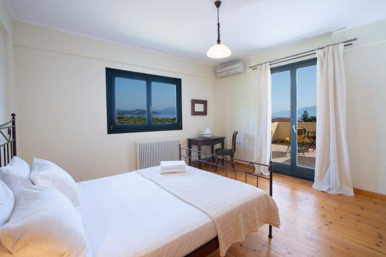 Serene Villa Meganisi - Seaview & Private Pool