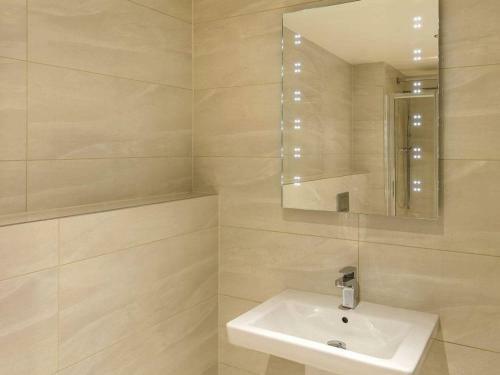 Carus Town House No 6