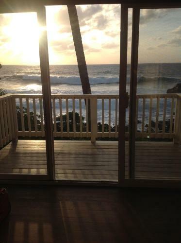 Waimea Point Oceanfront House - (with Air Conditioning)