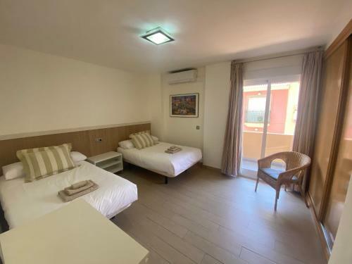 Albamar Frontline Beach Apartment 3 Bedrooms