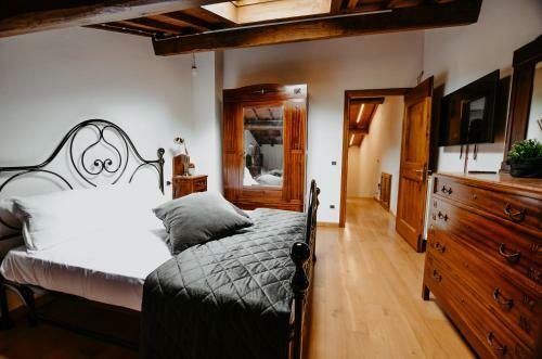 Gattaia Apartments With Swimming Pool