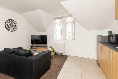Stunning Apartment & Contractors & Leisure & Central Location