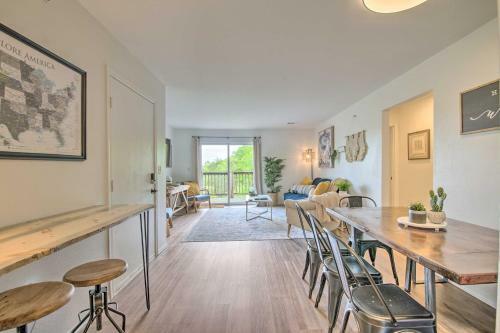 Apartamento Top-floor Unit With Balcony About 2 Mi To 76 Strip!