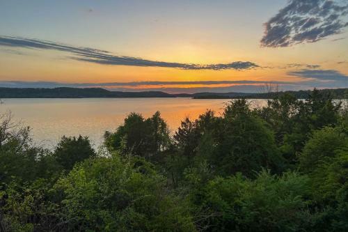 Apartamento Chic Hollister Condo With Table Rock Lake View!