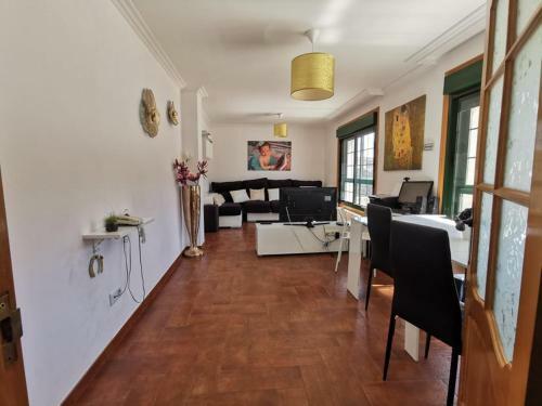 Gran Villa A 600 Metros De La Playa De Lim�ns