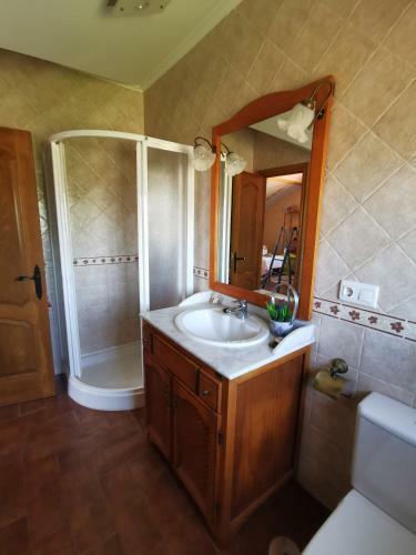 Gran Villa A 600 Metros De La Playa De Lim�ns