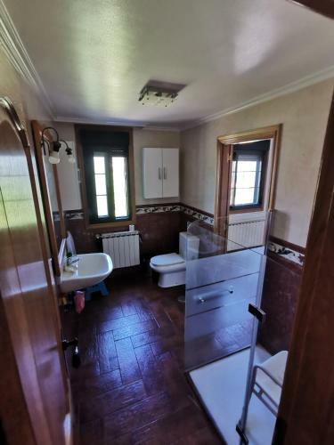 Gran Villa A 600 Metros De La Playa De Lim�ns