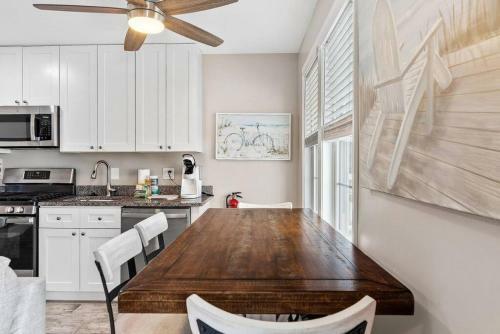 Radiant Beach Block Condo Parking Patio