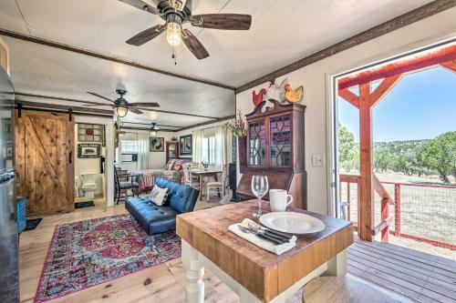 Apartamento Charming Capitan Escape With Mtn Views And Porch!