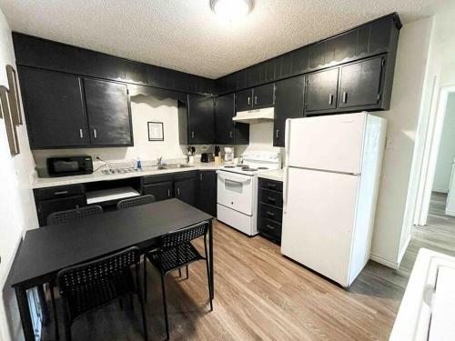Modern 2 Bedroom Rental Unit