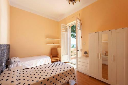 Heritage Beach Villa North Barcelona