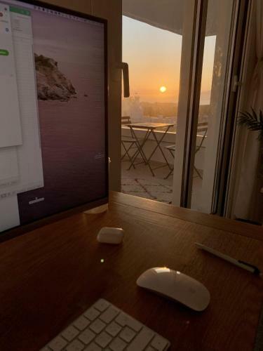 Modern Sunset Ocean View Apartment Incl. Parking