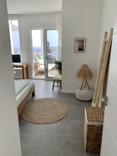 Modern Sunset Ocean View Apartment Incl. Parking