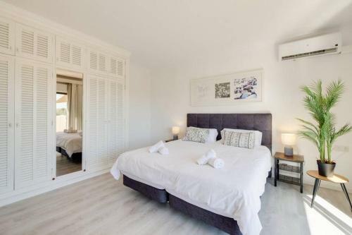 Moderne Villa,strandnah,meerblick,pool,12 Pers.,klima,schnelles Internet