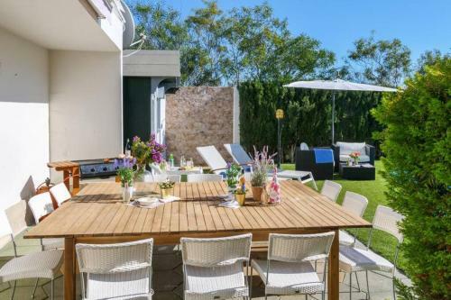Moderne Villa,strandnah,meerblick,pool,12 Pers.,klima,schnelles Internet