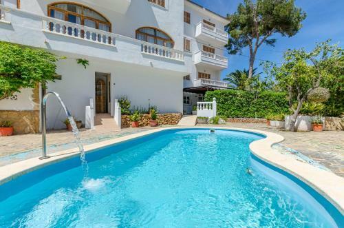 Yourhouse La Cabanya 6 Apartamentos De Playa With Shared Pool