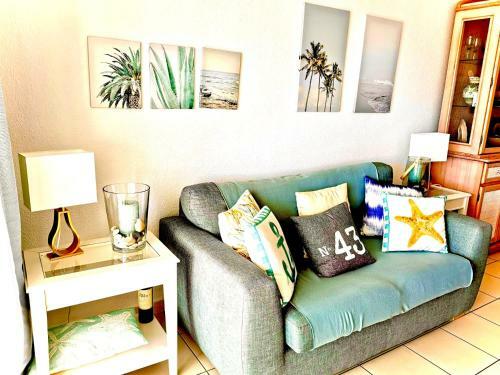 Luxurious 2 Bed Apartment With Amazing Beach Views