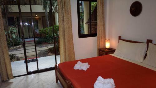 Hotel Alona Vida Beach Resort