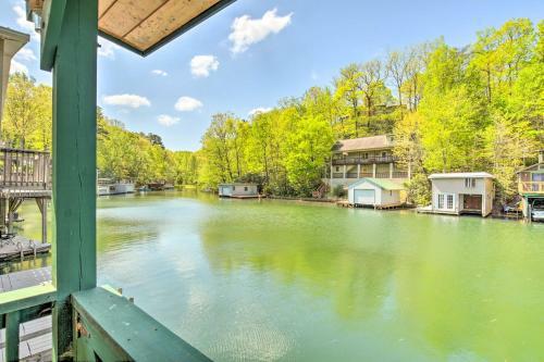 Charming Waterfront Cottage With Porch And Grill!