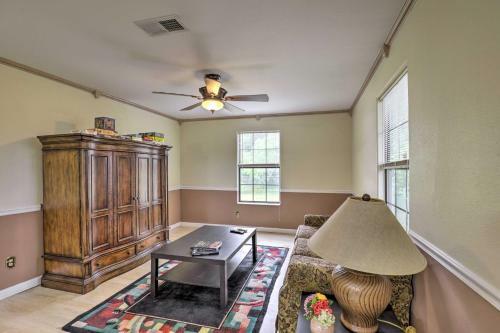 Cozy Camp Swift Home Less Than 3 Mi To Lake Bastrop!