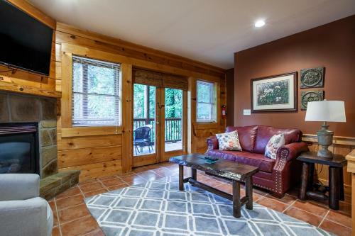 Big Bear Cabin Hot Tub Community Amenities