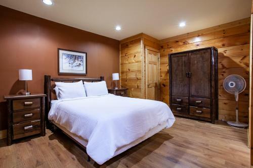 Big Bear Cabin Hot Tub Community Amenities