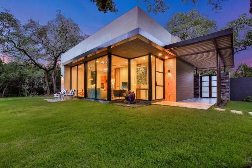 The Above Pinnacle Estate