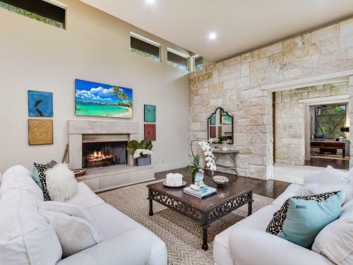 The Above Austin Luxe Estate