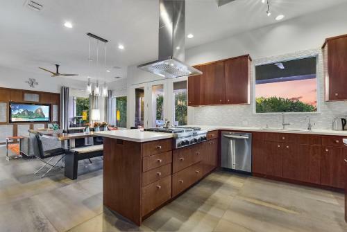 The Above Skyline View Estate