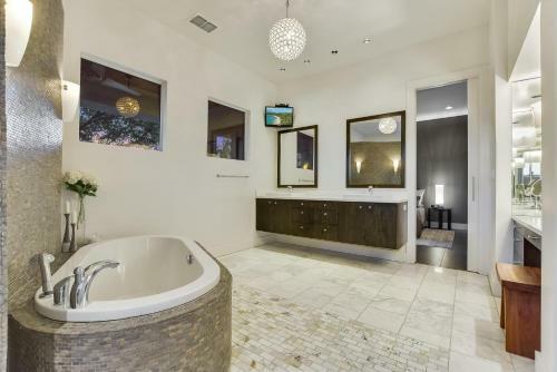 The Above Skyline View Estate