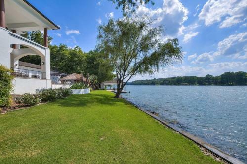 The Above Casa Paradiso On Lake Austin