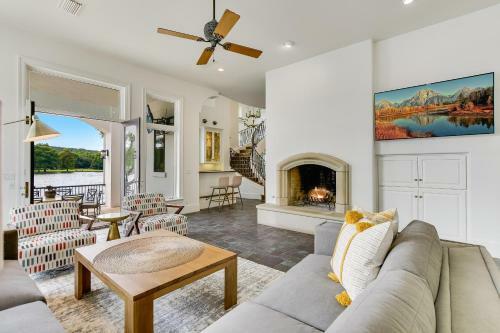 The Above Casa Paradiso On Lake Austin
