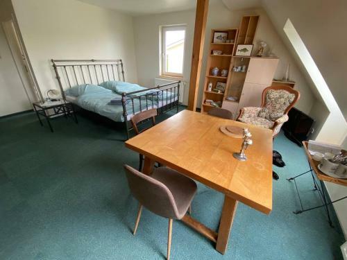 Norddeutscher Hof - Kutscherstation Apartment - Schwalbenblick