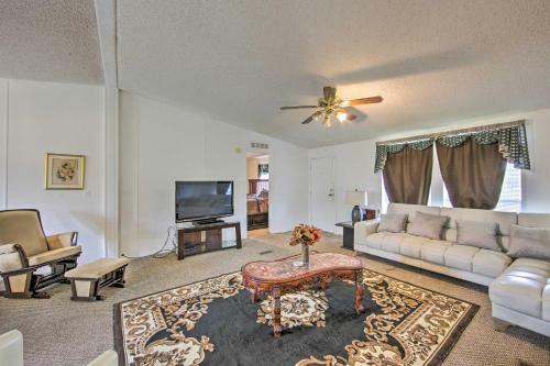 Quitman Home With Covered Deck And Lake Access!
