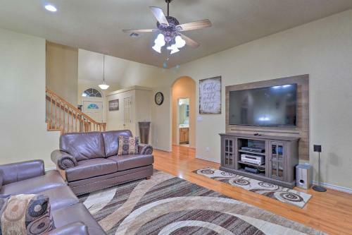 Family-friendly Woodway Home With Private Yard!