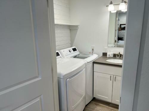 Apartamento Ec105 Newly Renovated, 2 First Floor Condo, Shared Pool & Grill, Boardwalk