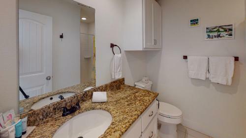 Villa Tc602 Townhome Located In Town, Close To Beach, Shared Pool, Pet Friendly