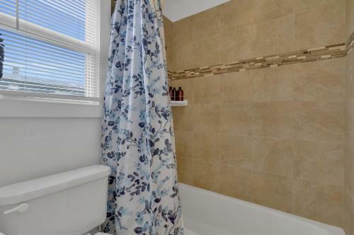 Northside Hideaway- Both Units- Mins To Ut Hospital
