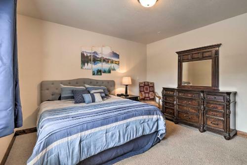 Pet-friendly Adventure Hub, 17 Mi To Slopes!