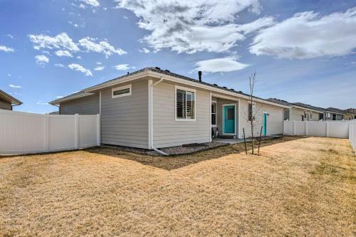 Lovely Cheyenne Home With Fireplace And Grill!