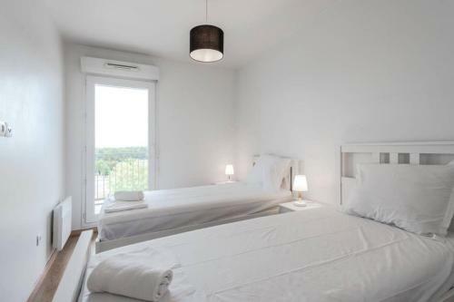 Prague Apartment In Disneyland
