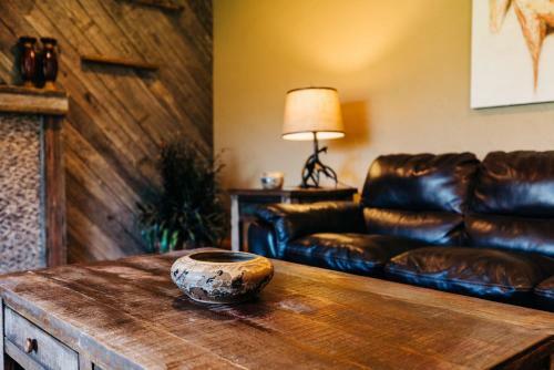 Maverick Log Home Deluxe Retreat