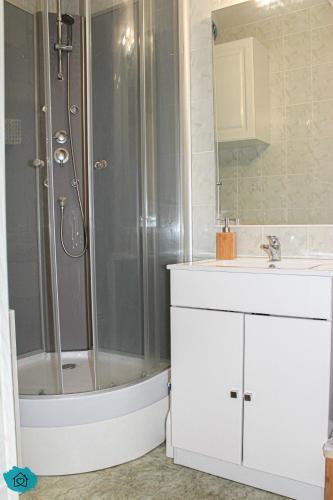 Apartamento Paisible 2 Pi�ces & Terrasse � 2 Pas De La Plage !