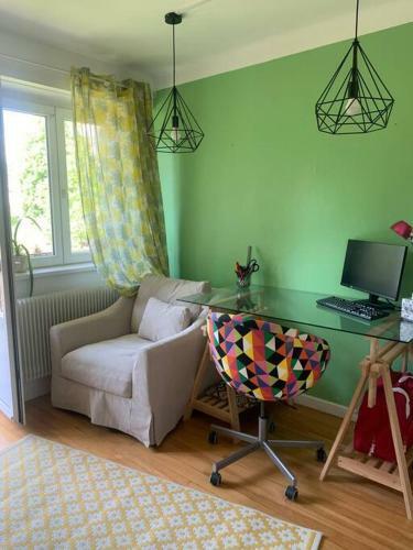 Apartamento Appart Ensoleill� Avec Balcon, Proche Parlement
